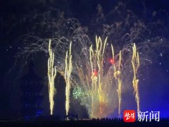 J9九游会第二幕《亢旱逢甘雨》-中国(九游会)官方网站